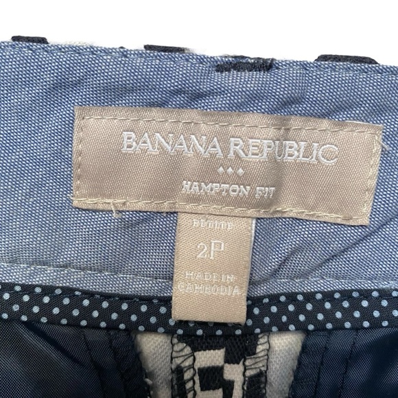 Banana Republic Factory Navy White Abstract Bermuda Shorts Hampton Fit 2P - Picture 9 of 10